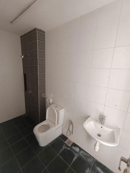 Semi-Detached House for Sale in Setia Ecohill (Semenyih) - CK Law - Bathroom - PropertyGuru.com.my