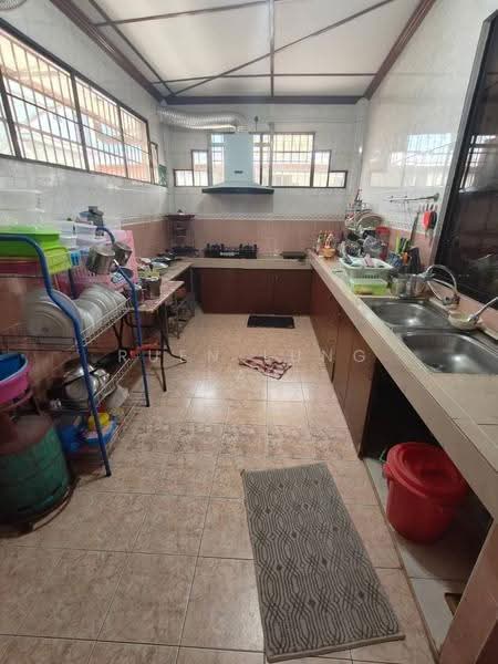 Rumah Berkembar untuk Dijual di Kota Kinabalu (Sabah) - Ruen Lung Lau - Kitchen - PropertyGuru.com.my