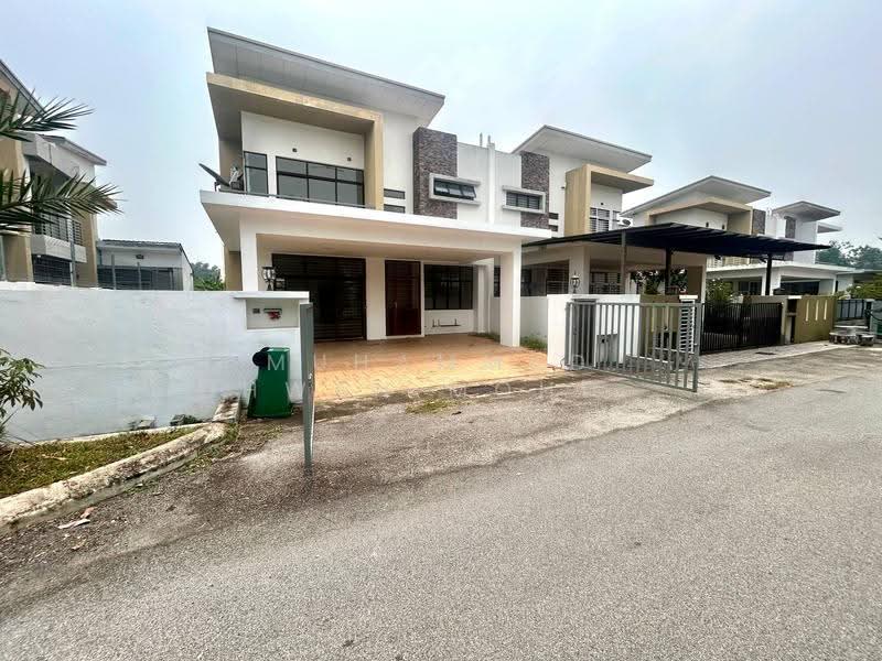 Semi-Detached House for Sale in Semenyih (Selangor) - Muhammad Ridhwan Mohd Huzairi - Exterior - PropertyGuru.com.my