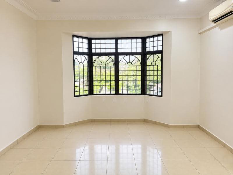 2-storey Terraced House for Sale in PJS 3, Taman Sri Manja (Petaling Jaya) - K. Param - Living Room - PropertyGuru.com.my