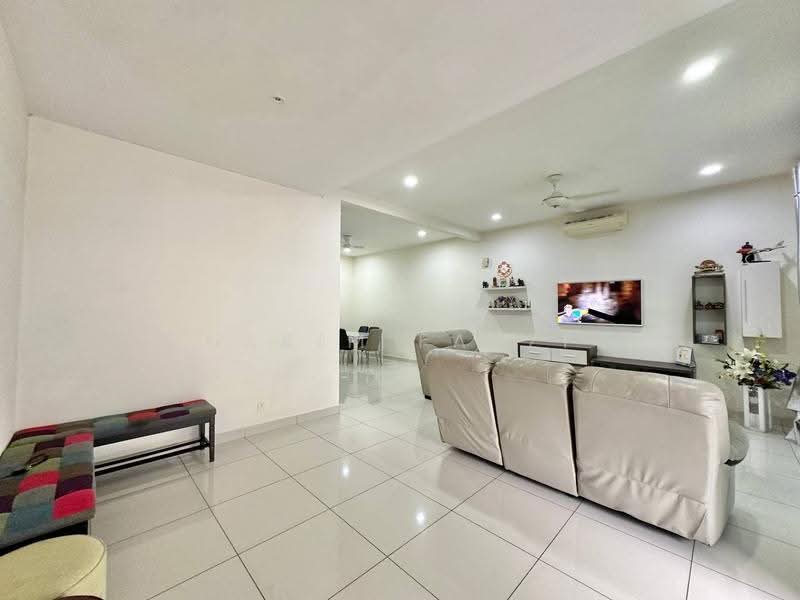 2-storey Terraced House for Sale in Alam Impian (Shah Alam) - Hakim Fauzi - Living Room - PropertyGuru.com.my