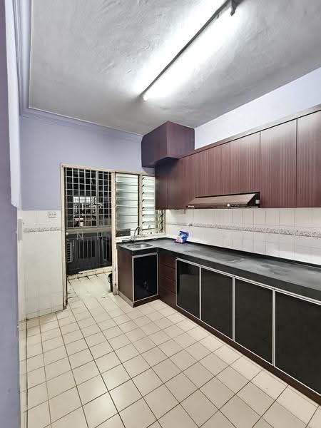 Kondominium untuk Disewa di Selesa Puteri Condominium - Nikko Soh - Kitchen - PropertyGuru.com.my