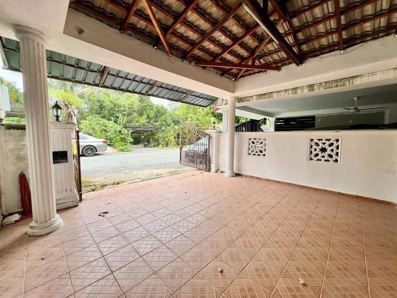 2-storey Terraced House for Sale in Semenyih (Selangor) - Muhammad Ridhwan Mohd Huzairi - Exterior - PropertyGuru.com.my