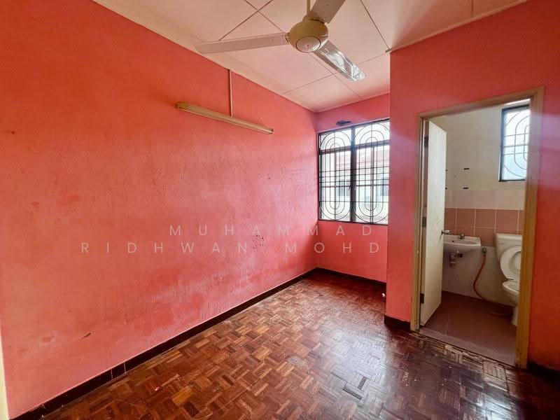 2-storey Terraced House for Sale in Semenyih (Selangor) - Muhammad Ridhwan Mohd Huzairi - Bathroom - PropertyGuru.com.my
