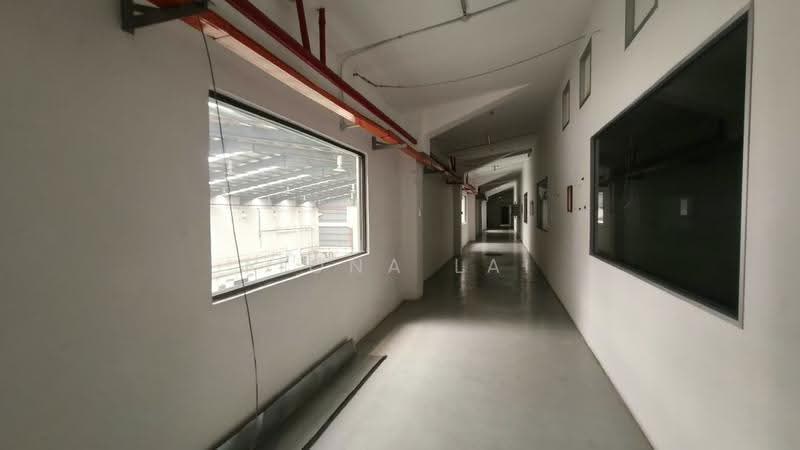 Detached Factory for Rent in Taman Tan Sri Yaacob (Johor Bahru) - Fiona Lai - Corridor - PropertyGuru.com.my