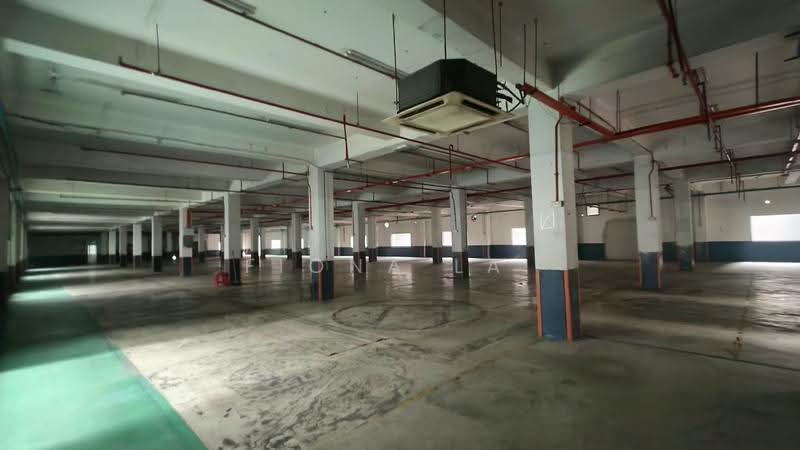 Detached Factory for Rent in Taman Tan Sri Yaacob (Johor Bahru) - Fiona Lai - Car Park - PropertyGuru.com.my