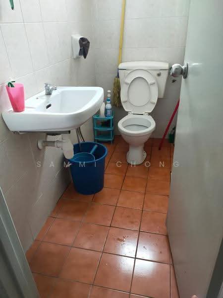 Rumah Teres 2-Tingkat untuk Dijual di Bandar Putra Permai (Seri Kembangan) - Sammi Chong - Bathroom - PropertyGuru.com.my