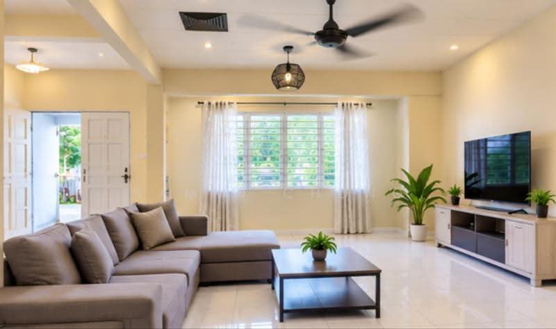 Rumah Teres 2-Tingkat untuk Dijual di Bandar Putra Permai (Seri Kembangan) - Sammi Chong - Living Room - PropertyGuru.com.my