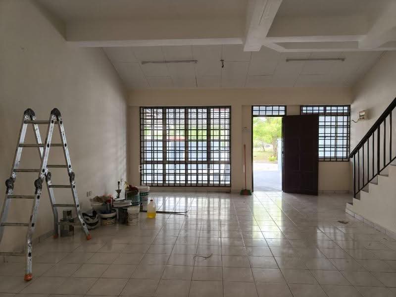 2-storey Terraced House for Sale in Taman Scientex Pasir Gudang (Pasir Gudang) - Eve Hui - Living Room - PropertyGuru.com.my