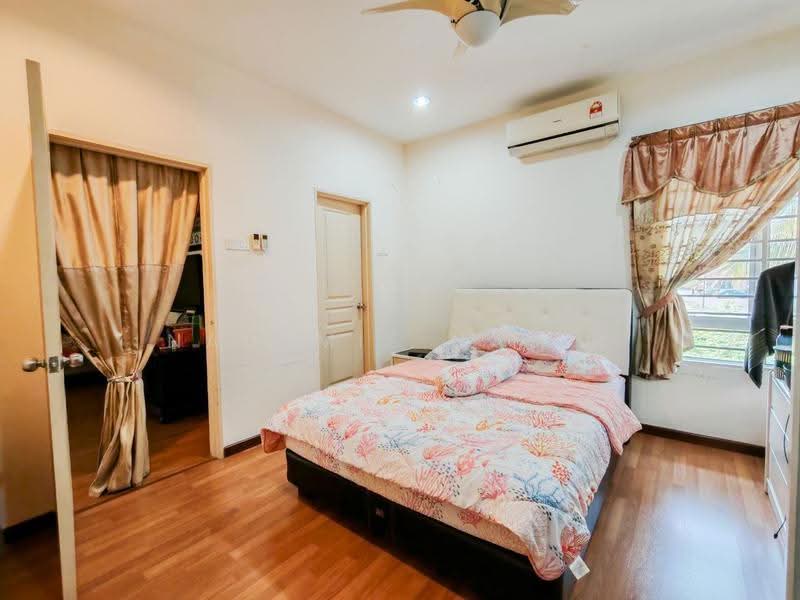 Rumah Berkembar untuk Dijual di Taman Mutiara Indah (Puchong) - Nadzmie Nasir - Bedroom - PropertyGuru.com.my