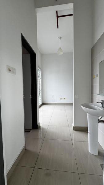 Service Residence for Sale at Manhattan Soho - Anderson Yu - Bathroom - PropertyGuru.com.my