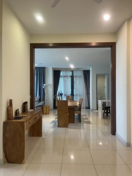 Kondominium untuk Dijual di The LIGHT COLLECTION II - Mocole Lee - Dining Room - PropertyGuru.com.my
