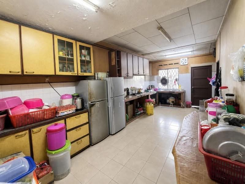 Rumah Teres 1-Tingkat untuk Dijual di Taman Daya (Johor Bahru) - Fakhrul Imlan - Kitchen - PropertyGuru.com.my