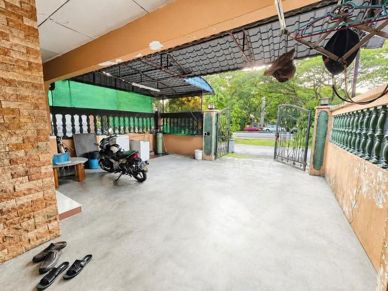Rumah Teres 1-Tingkat untuk Dijual di Taman Daya (Johor Bahru) - Fakhrul Imlan - Exterior - PropertyGuru.com.my
