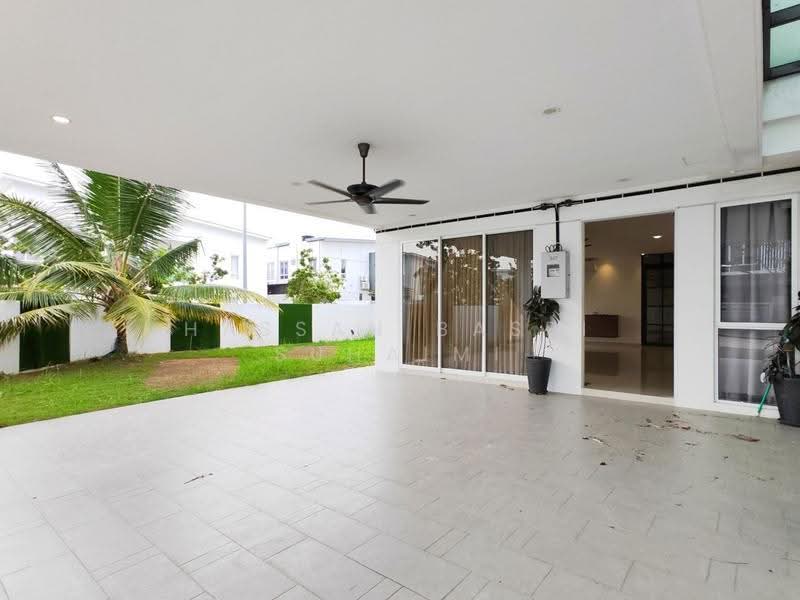 2-storey Terraced House for Sale in Bandar Sri Sendayan (Negeri Sembilan) - Hassan Basri Suhaimi - Exterior - PropertyGuru.com.my