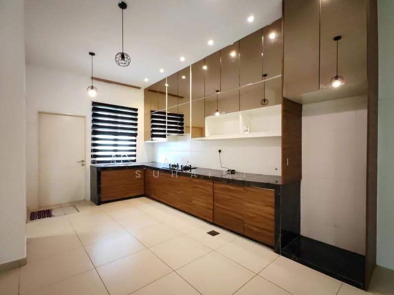 2-storey Terraced House for Sale in Bandar Sri Sendayan (Negeri Sembilan) - Hassan Basri Suhaimi - Kitchen - PropertyGuru.com.my
