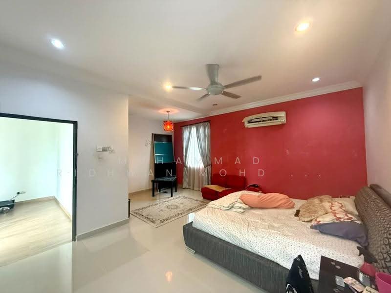 Rumah Berkembar untuk Dijual di Taman Impian Putra (Bangi) - Muhammad Ridhwan Mohd Huzairi - Bedroom - PropertyGuru.com.my