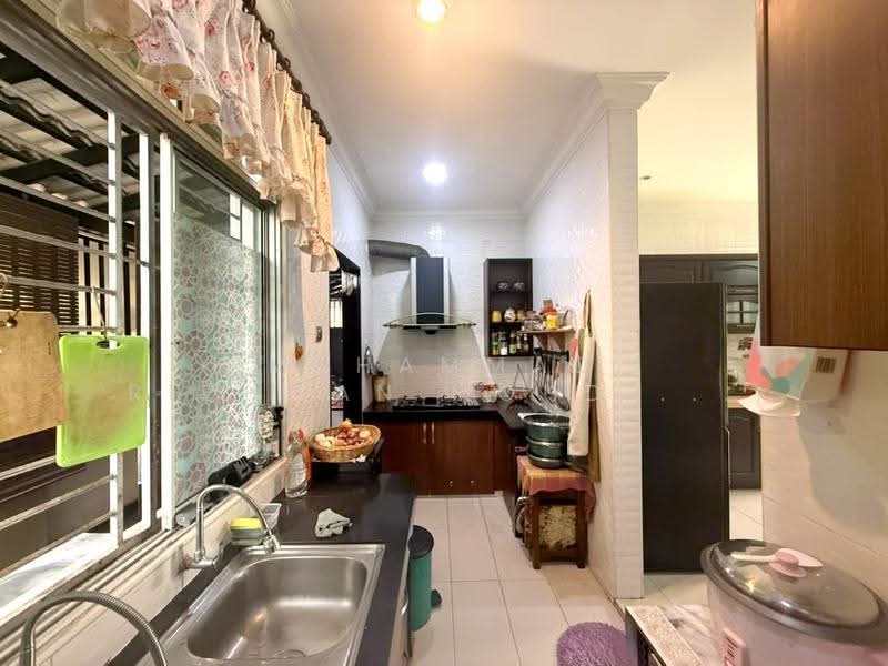 Rumah Berkembar untuk Dijual di Taman Impian Putra (Bangi) - Muhammad Ridhwan Mohd Huzairi - Kitchen - PropertyGuru.com.my