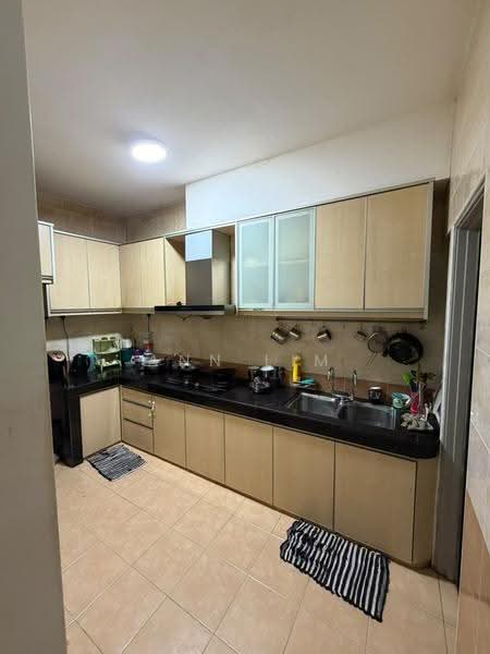 Pangsapuri untuk Disewa di Bukit Segambut Apartment - Ann Lim - Kitchen - PropertyGuru.com.my