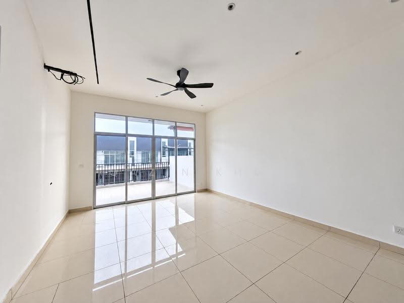 Rumah Teres 2-Tingkat untuk Dijual di Kelebang (Ipoh) - Qazin Khoo - Living Room - PropertyGuru.com.my