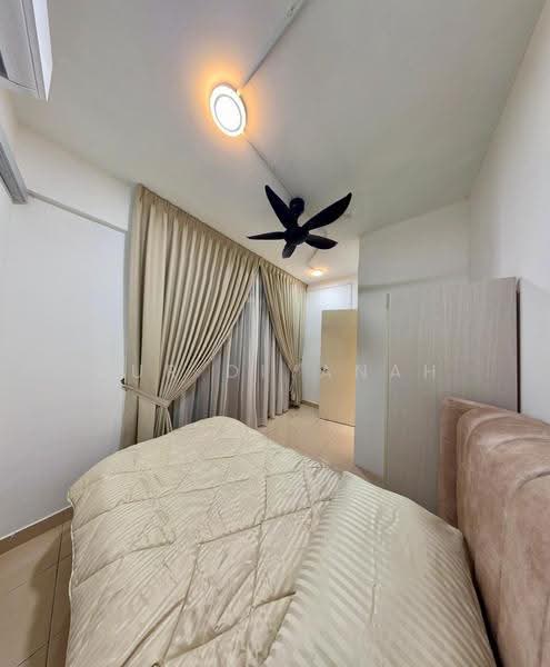 Room 4 (Small) : RM 800/month