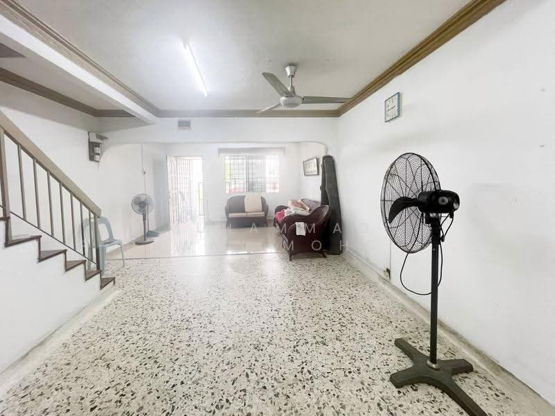 2-storey Terraced House for Sale in Taman Selayang Utama (Selayang) - Muhammad Ridhwan Mohd Huzairi - Living Room - PropertyGuru.com.my