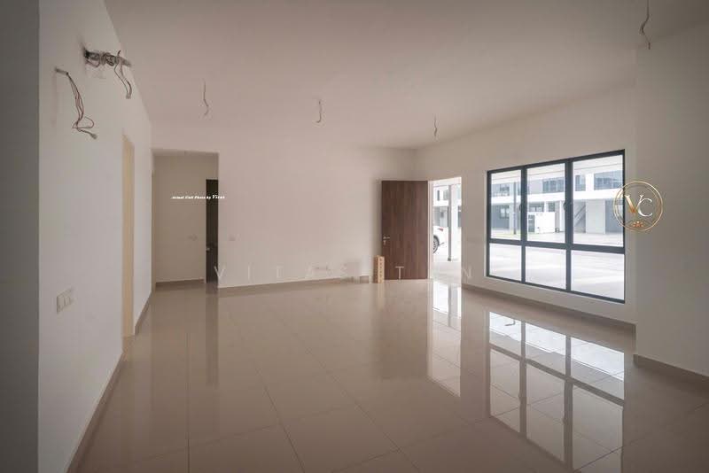 Townhouse for Sale in Eco Ardence (Setia Alam) - Vitas Tan - Living Room - PropertyGuru.com.my