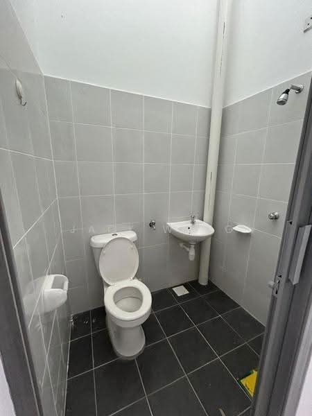 2-storey Terraced House for Sale in Taman Pulai Mutiara (Iskandar Puteri (Nusajaya)) - Jack Wong - Bathroom - PropertyGuru.com.my