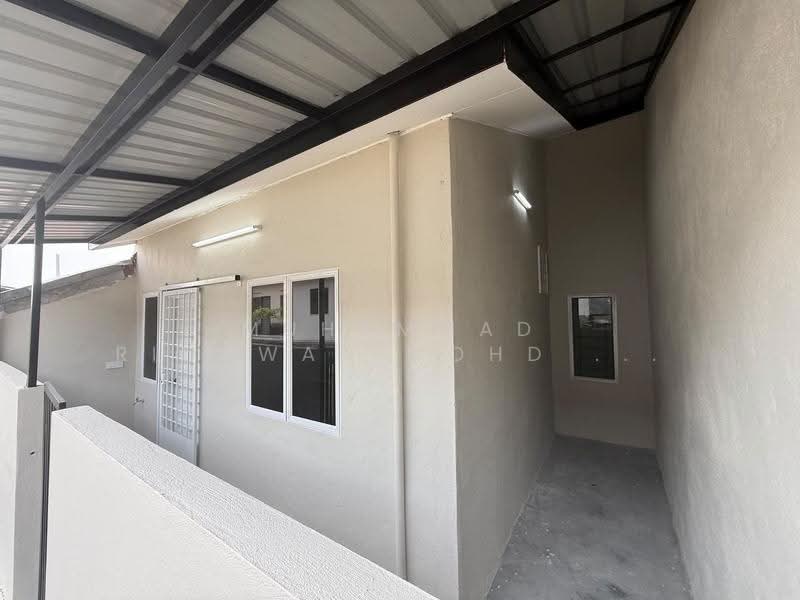 Rumah Teres 1-Tingkat untuk Dijual di Port Dickson (Negeri Sembilan) - Muhammad Ridhwan Mohd Huzairi - Exterior - PropertyGuru.com.my