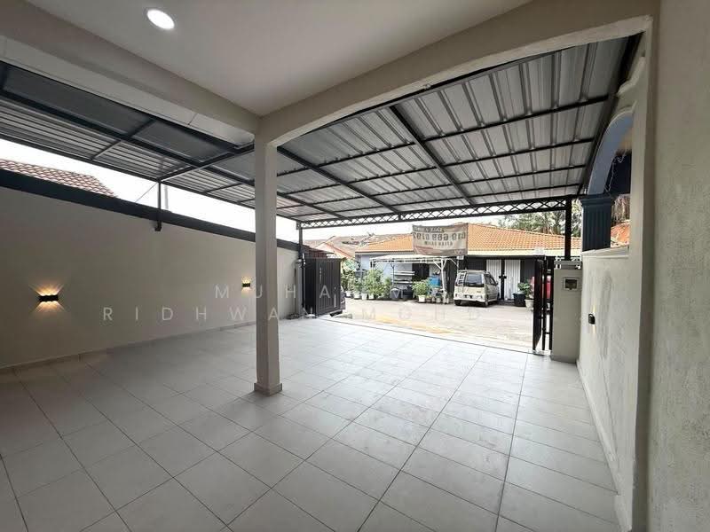 Rumah Teres 1-Tingkat untuk Dijual di Port Dickson (Negeri Sembilan) - Muhammad Ridhwan Mohd Huzairi - Exterior - PropertyGuru.com.my