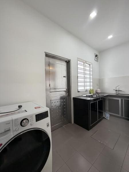 2-storey Terraced House for Sale in Setia Eco Gardens (Gelang Patah) - Melody Yew - Kitchen - PropertyGuru.com.my