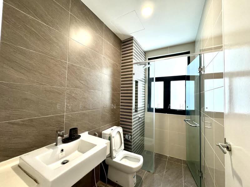 Condominium for Sale at Sky Condominium (Skyz Residence) - Evelyn Cheah - Bathroom - PropertyGuru.com.my