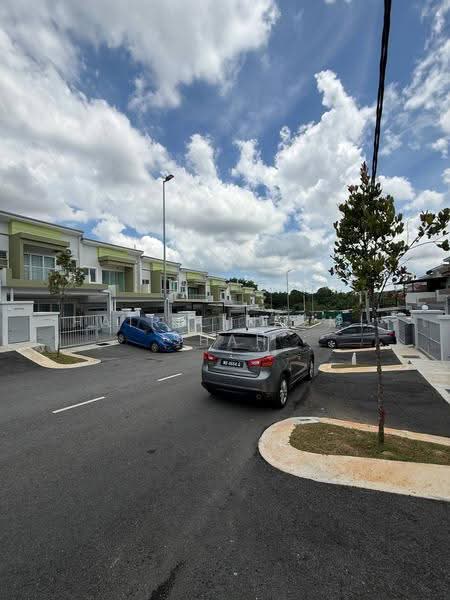 Rumah Teres 2-Tingkat untuk Dijual di Sepang (Selangor) - HAIRIL NAZMI SHAH - PropertyGuru.com.my