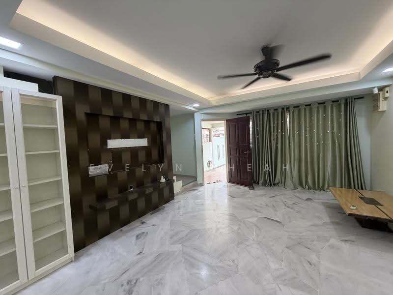 Rumah Teres 2-Tingkat untuk Dijual di BANDAR PUCHONG JAYA (Puchong) - Evelyn Cheah - Living Room - PropertyGuru.com.my