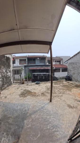 2-storey Terraced House for Sale in Taman Johor Jaya (Johor Bahru) - Alanis Lee - Exterior - PropertyGuru.com.my