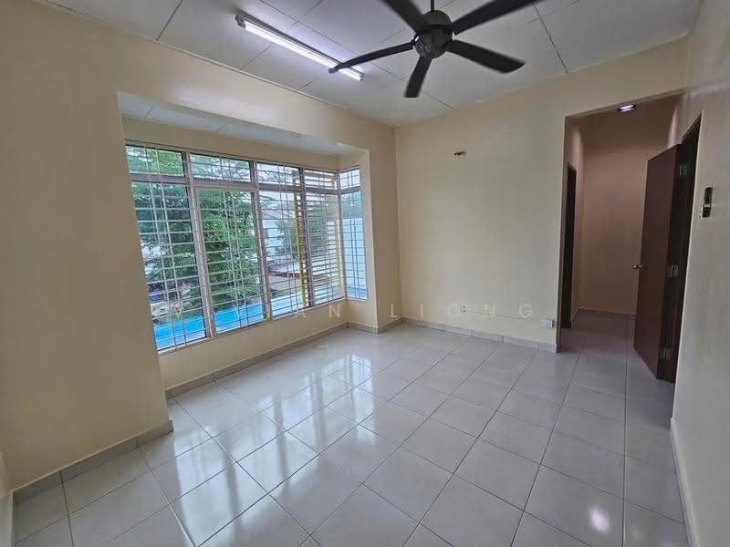 2-storey Terraced House for Rent in Taman Pelangi Semenyih (Semenyih) - Vivian Liong - Living Room - PropertyGuru.com.my
