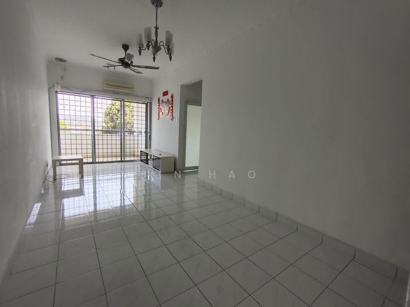 Apartment for Sale at Suria Kipark Damansara - Jin Hao - Living Room - PropertyGuru.com.my