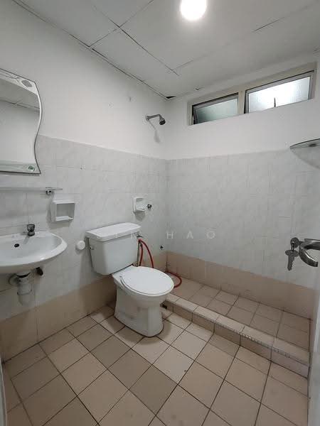 Apartment for Sale at Suria Kipark Damansara - Jin Hao - Bathroom - PropertyGuru.com.my