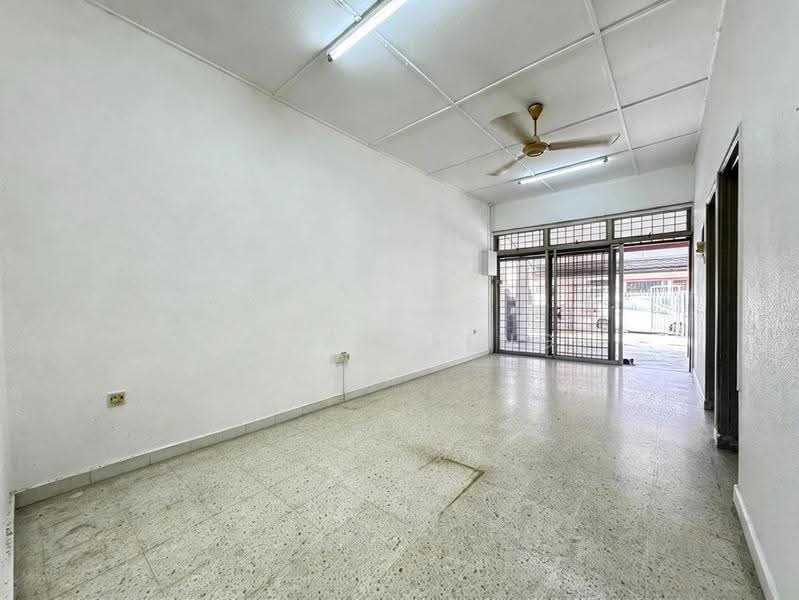 Rumah Teres 1-Tingkat untuk Dijual di Taman Johor Jaya (Johor Bahru) - Bryan Seng - PropertyGuru.com.my