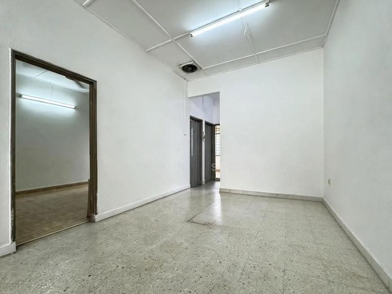 Rumah Teres 1-Tingkat untuk Dijual di Taman Johor Jaya (Johor Bahru) - Bryan Seng - PropertyGuru.com.my