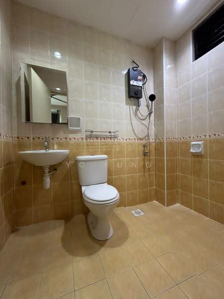 Apartment for Rent at Perling Apartment - YC Fung - Bathroom - PropertyGuru.com.my