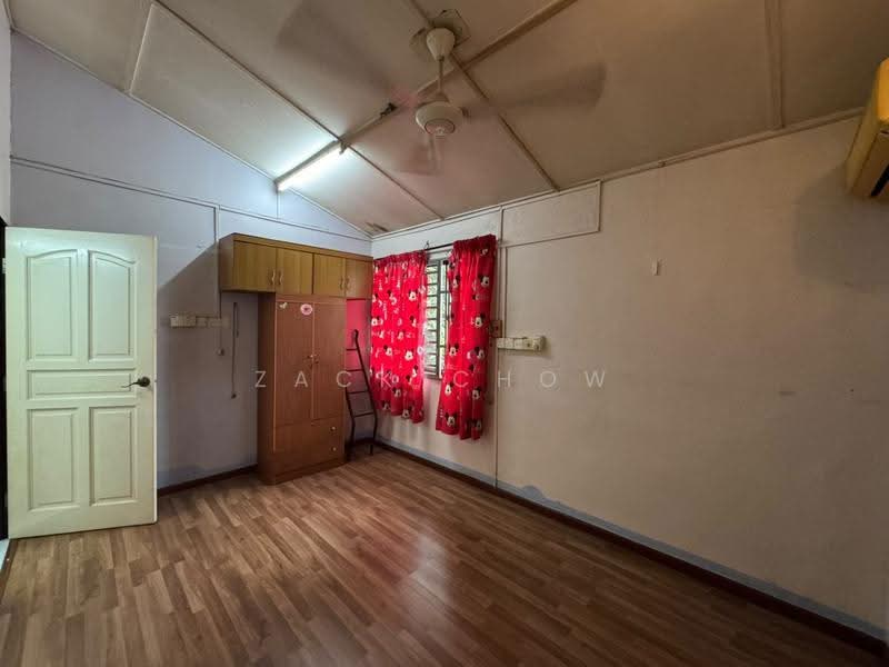 2-storey Terraced House for Sale in Permas Jaya (Johor Bahru) - Zack Chow - Bedroom - PropertyGuru.com.my