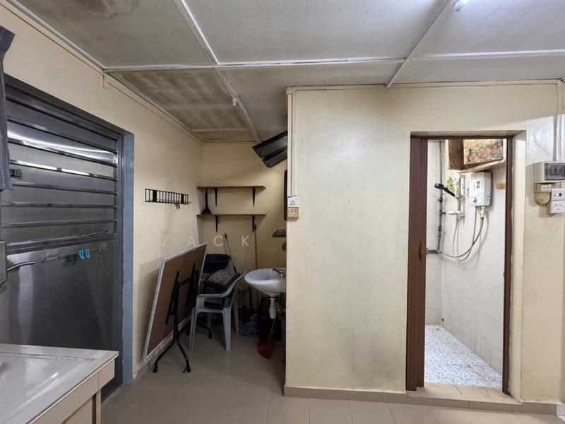 2-storey Terraced House for Sale in Permas Jaya (Johor Bahru) - Zack Chow - Bathroom - PropertyGuru.com.my