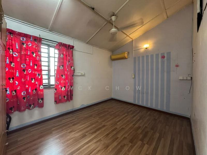 2-storey Terraced House for Sale in Permas Jaya (Johor Bahru) - Zack Chow - Bedroom - PropertyGuru.com.my