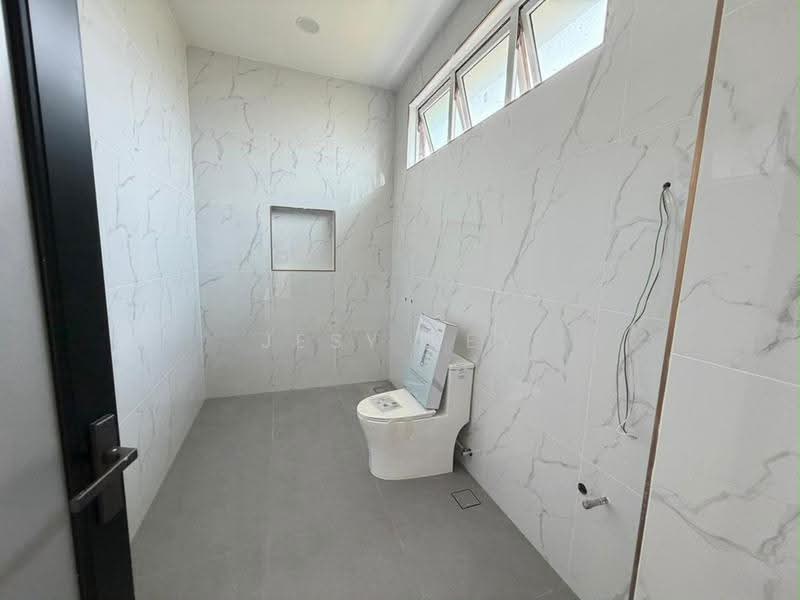 Rumah Berkembar untuk Dijual di Austin Heights (Tebrau) - Jesy Tey - Bathroom - PropertyGuru.com.my