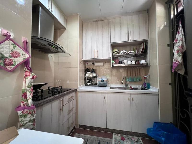 Rumah Teres 2-Tingkat untuk Dijual di Bukit Jelutong (Shah Alam) - Wan Azima - Kitchen - PropertyGuru.com.my