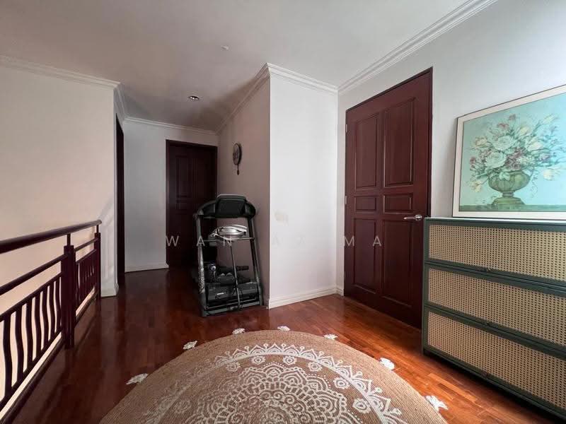 Rumah Teres 2-Tingkat untuk Dijual di Bukit Jelutong (Shah Alam) - Wan Azima - Corridor - PropertyGuru.com.my