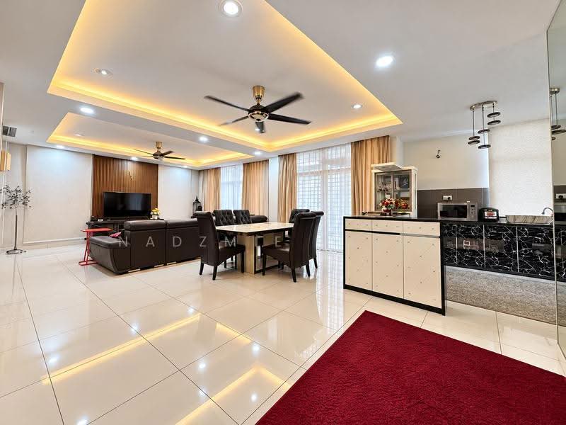 Rumah Berkembar untuk Dijual di Saujana Villa (Kajang) - Nadzmie Nasir - Living Room - PropertyGuru.com.my