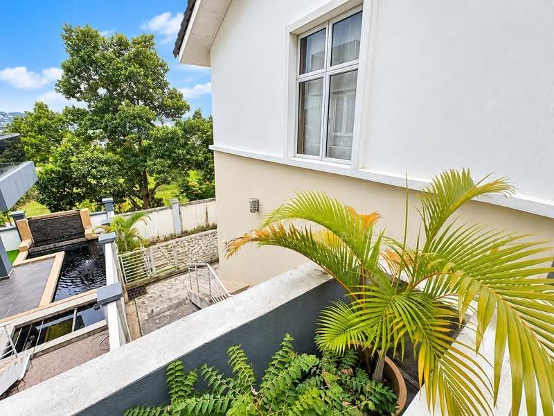 Rumah Berkembar untuk Dijual di Saujana Villa (Kajang) - Nadzmie Nasir - Exterior - PropertyGuru.com.my