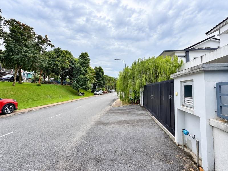 Rumah Berkembar untuk Dijual di Saujana Villa (Kajang) - Nadzmie Nasir - PropertyGuru.com.my